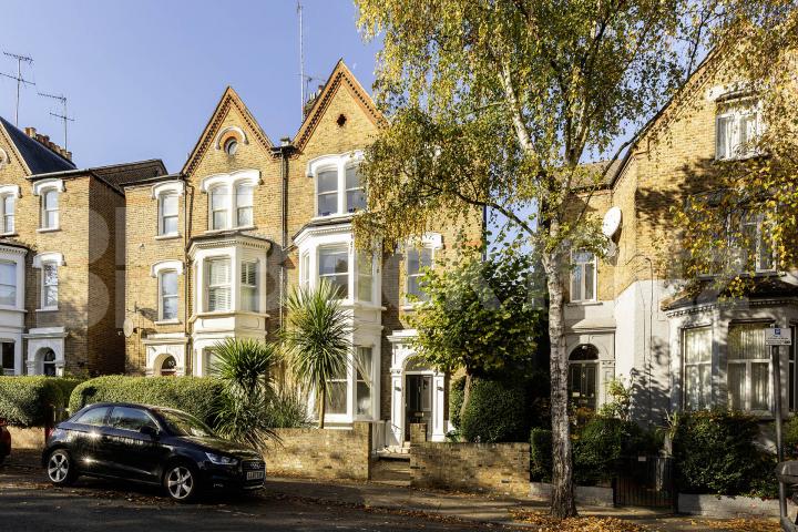 Bright and cosy two bedroom flat located in a lovely period conversion Lady Margaret Road, Tufnell Park